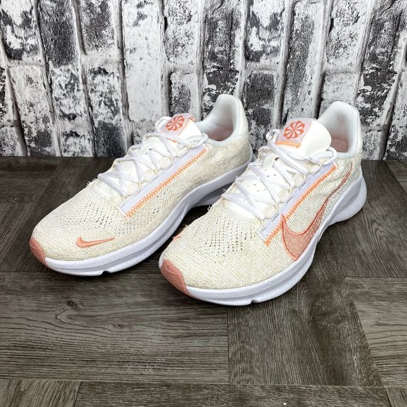 Nike Women's Sneakers in Cream and Orange - Picture 3 of 9
